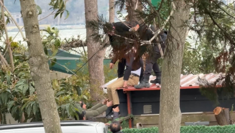 İstanbul - Sarıyer’de silahla başından vurulmuş halde bulundu; ölüm haberini alan yakınları çatıya çıktı