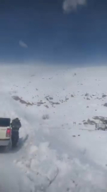 Diyarbakır’da çığ düşen mahalle yolu ulaşıma açıldı