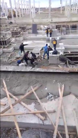 Bursa'da inşaat alanında beton dökümü sırasında göçük; 1 ölü