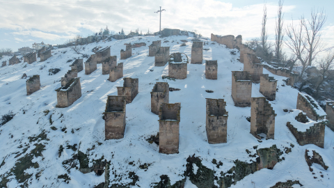 Yıkılmak üzere olan tarihi güvercinliklerde, yemleme kültürü sürüyor / Ek fotoğraflar