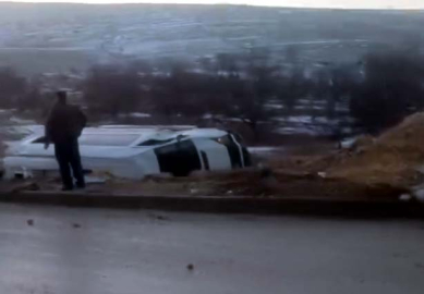 Gaziantep'te işçi servisi devrildi: 10 yaralı