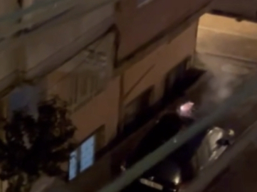 İstanbul- Zeytinburnu'nda gece saatlerinde sokak sokak gezip torpil patlattı