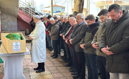 İstanbul’dan aldığı tekneyle Ordu’ya dönerken Sakarya’da cesedi bulunan balıkçı, toprağa verildi