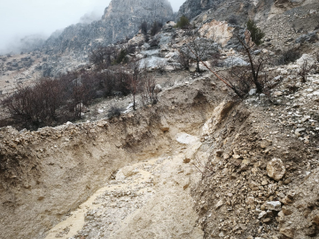 Adıyaman'da heyelan riski nedeniyle 2 ev tahliye edildi