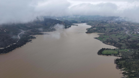 Çanakkale'de barajda su seviyesi yüzde 100'e ulaştı; belediye taşkın için uyardı