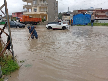 Hatay’da 3 gündür süren sağanak yağış sele yol açtı