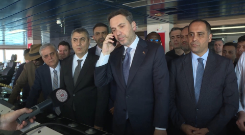 Bakan Bayraktar: Türkiye Cumhuriyeti tarihinin en büyük projesi Mersin'de hayata geçiyor (3)