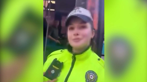 İşlem yapan kadın polisleri videoya çeken otobüs şoförü gözaltında