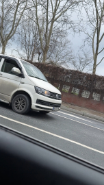 İstanbul - Eyüpsultan’da sürücüye yumruk atıp aracının aynasını kırdılar; 'Canımızı yolda mı bulduk' diye saldırdılar