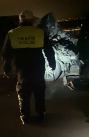 Kayseri’de minibüsün çarptığı 3 at öldü; sürücü yaralandı