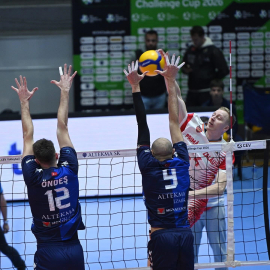 Altekma, Avrupa’da yarı finale yükseldi