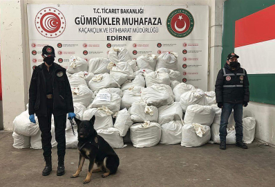 Kapıkule'de 914 kilo esrar ele geçirildi