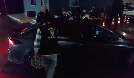 Kuyumcuya silahlı soygun girişiminde bulunan şüpheli yakalandı