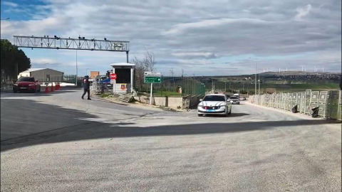 İstanbul - Özgür Özel Ekrem İmamoğlu'nu ziyaret ediyor - 1