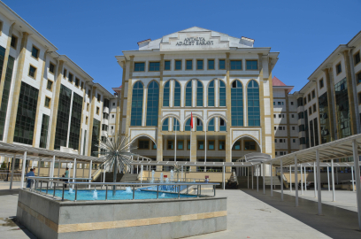 Bebeği başkasının nüfusuna kaydettiren 3 kişiye hapis