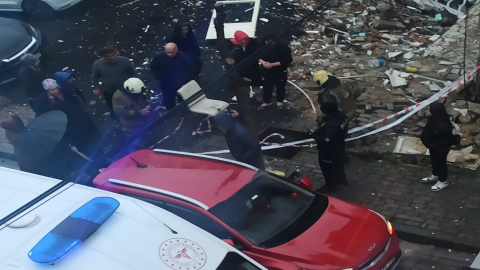 İstanbul - Güngören'de çocuk hurdacıların kapağını çaldığı rögara düştü