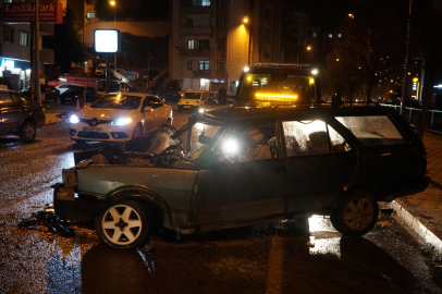 Gümüşhane’de iki otomobil çarpıştı; 1 ölü, 3 yaralı