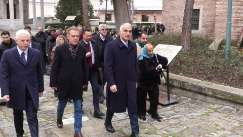 İstanbul - Bakan Ersoy, Ayasofya ve Sultanahmet Camilerindeki çalışmalara ilişkin konuştu