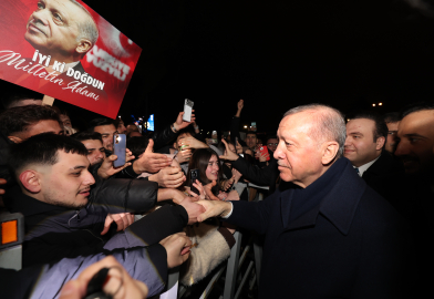 İstanbul - AK Parti Gençlik Kolları, Cumhurbaşkanı Erdoğan'ın doğum gününü kutladı