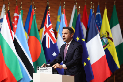 Bakan Bayraktar, Paris’te 2’nci Nükleer Enerji Zirvesi’ne katıldı / Ek fotoğraf