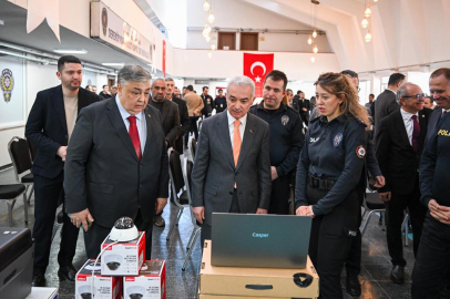 ‘Türkiye-Bulgaristan’ iş birliğiyle temin edilen elektronik malzemeler, Dereköy'de teslim alındı