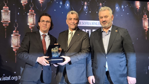 İstanbul - Bakan Bolat: Bir güç merkezi olduğumuzda kimse bize yan bakamaz