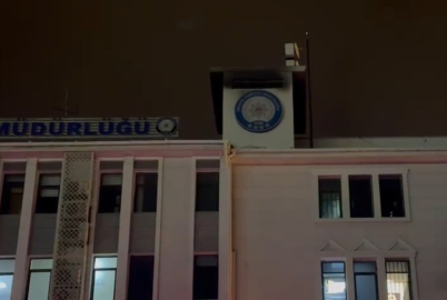 Mersin’de İl Emniyet Müdürlüğü ek binasında çıkan yangın söndürüldü