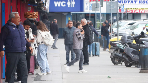 İstanbul - 15 Temmuz Demokrasi Otogarı’nda bayram yoğunluğu; ek seferler sürüyor