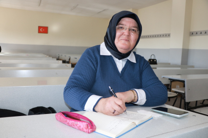‘Kız çocuğu okuyacak da ne olacak’ dediler; ilkokul mezuniyetinden 41 yıl sonra üniversiteye başladı