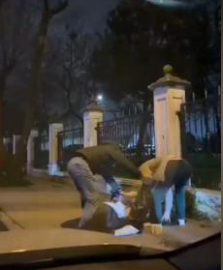 İstanbul - Zeytinburnu'nda sevgilisini sokak ortasında darbetti