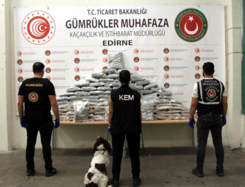 Kapıkule'de 60 kilo esrar ele geçirildi; 5 gözaltı
