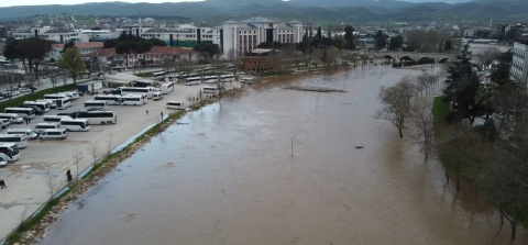 Çanakkale'de Kocabaş Çayı taştı; tarım arazileri sular altında kaldı (4)