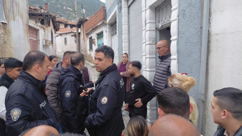 Eski eşinin birlikte yaşadığı ileri sürülen kişi tarafından bıçaklandı