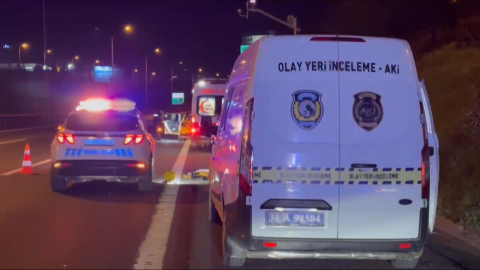 Sultanbeyli TEM Otoyolu'nda taksinin çarptığı yaya hayatını kaybetti