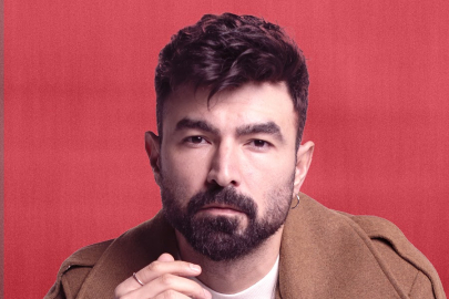 2’ye 10 Kala’dan Çanakkale’de anlamlı başlangıç: “Şarkılar artık hikâyeleriyle sahnede”