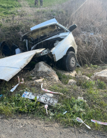 Otomobil şarampole yuvarlandı: Kardeşlerden 1'i öldü, 1'i yaralandı