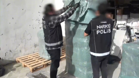 Esenyurt'ta uyuşturucu operasyonu: 28 kilogram metamfetamin ele geçirildi