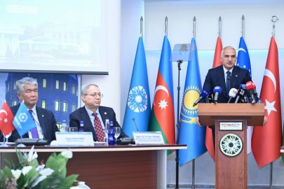 Bakan Ersoy: Türk dünyası olarak birliğimizi diri tutmak zorundayız