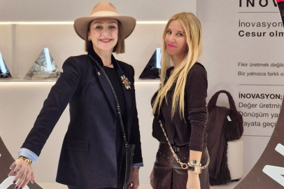 Zamansız Tasarımın İzinde: Arzu Kaprol ile Moda, Sürdürülebilirlik ve Geleceğin Dili