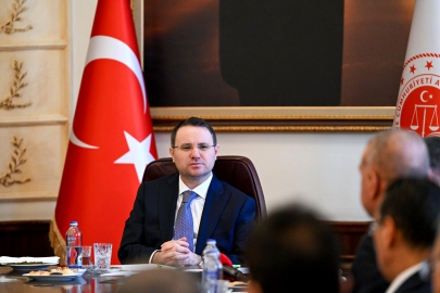 Bakan Gürlek: Faili me��huller ve daha önce takipsizlik verilen tüm dosyalar tek tek inceleniyor