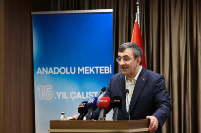 Cevdet Yılmaz: Bilimsel ve teknolojik ilerlemeleri insani değerlerle birlikte geliştireceğiz