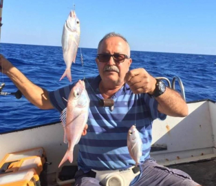 Mersin'de denizde 2 erkek cesedi bulundu