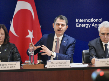 Bakan Kurum: Yapılması gereken en kritik atılım, temiz enerjiye geçişi hızlandırmak