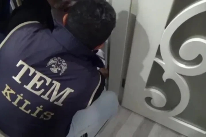 Firari FETÖ hükümlüsü banyodaki gizli bölmede yakalandı