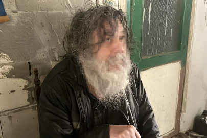 'Kötü koku' sonrası belediye harekete geçti; çöp evden 1 yıldır çıkmadığı ortaya çıktı