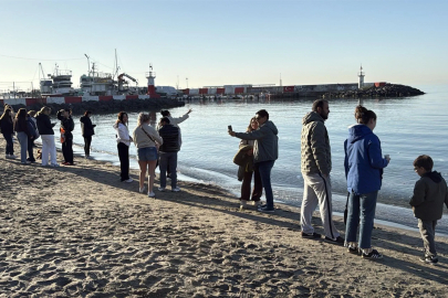 Tekirdağ'da 5 bin kişi Hıdırellez kahvaltısında buluştu, dilekler suya bırakıldı
