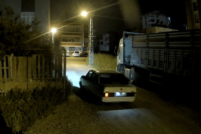 Park halindeki 3 TIR’ın akülerini çaldılar
