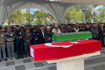 Terör saldırısında gazi olan polis memuru Kaya, son yolculuğuna uğurlandı