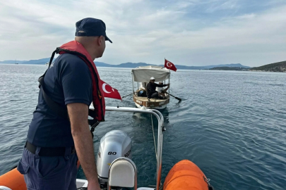 Kuşadası açıklarında sürüklenen teknedeki 3 kişi kurtarıldı