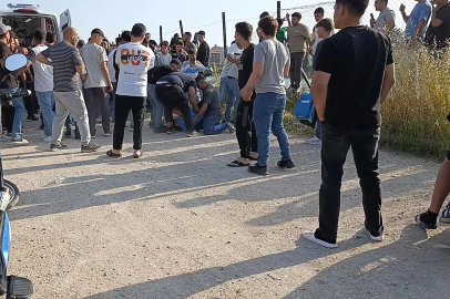 Seyhan Nehri’nde boğulma tehlikesi geçiren Enes’i, su altı polisi kurtardı